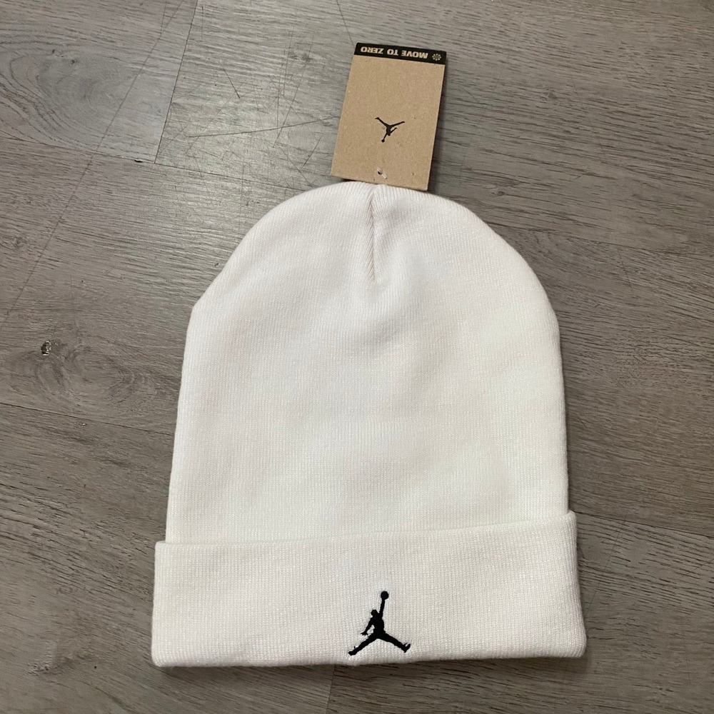 Jordan Beanie Unisex OS White Jumpman Logo Knit Hat